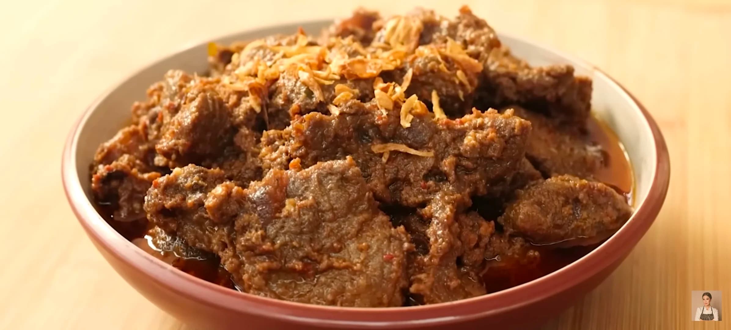 Rendang Daging Jawa. (Sumber: YouTube Devina Hermawan) Rendang Daging Jawa. (Sumber: YouTube Devina Hermawan)