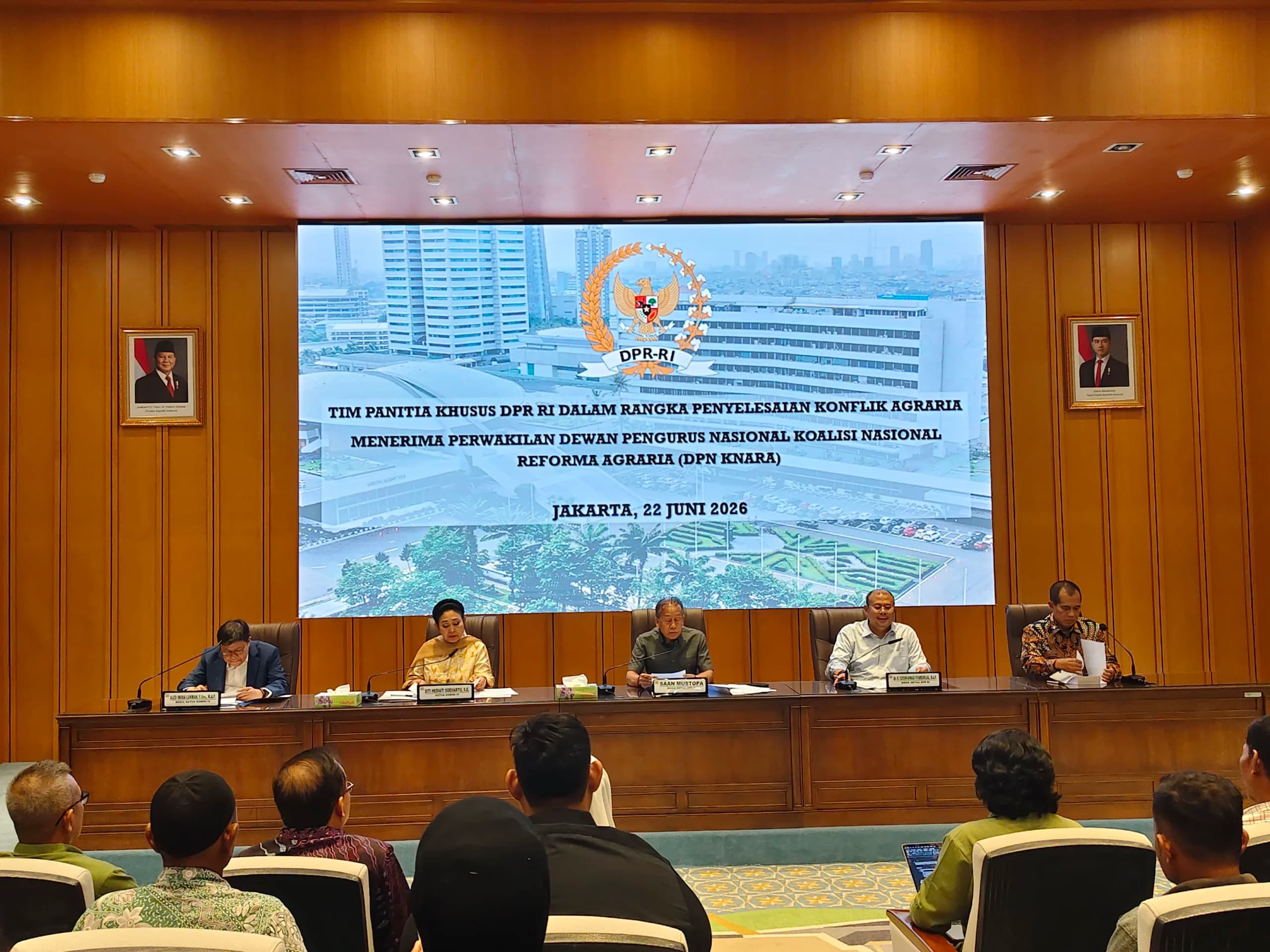 DPR Terima Aspirasi Koalisi Nasional Reforma Agraria DPR Terima Aspirasi Koalisi Nasional Reforma Agraria