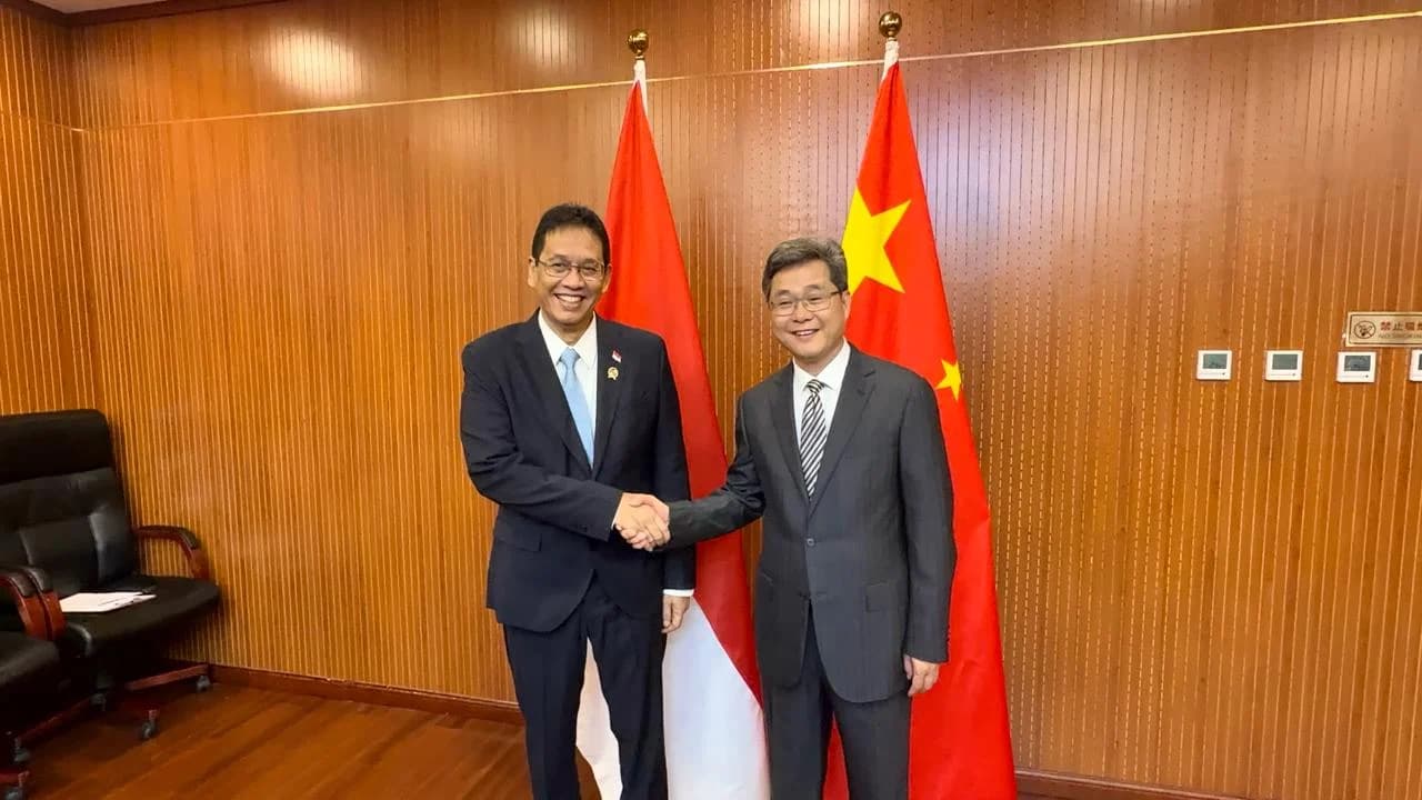 Menkeu Purbaya Yudhi Sadewa bertemu Menteri Keuangan Republik Rakyat Tiongkok (RRT) Lan Fo’an. (Sumber: Kemenkeu) Menkeu Purbaya Yudhi Sadewa bertemu Menteri Keuangan Republik Rakyat Tiongkok (RRT) Lan Fo’an. (Sumber: Kemenkeu)