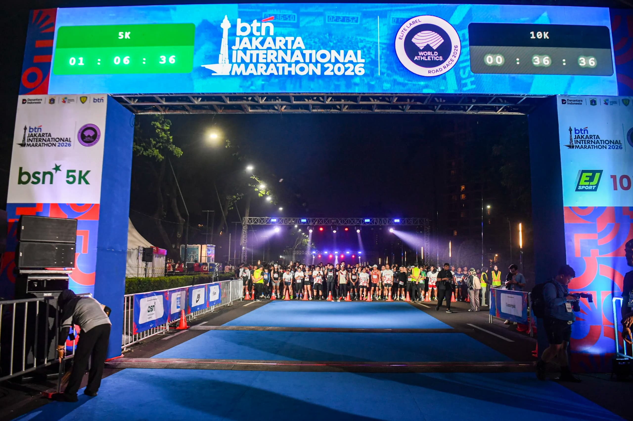 Peserta bersiap berlari saat mengikuti BTN Jakarta International Marathon (JAKIM) 2026 kategori 5K dan 10K di kawasan Gelora Bung Karno Senayan, Jakarta Peserta bersiap berlari saat mengikuti BTN Jakarta International Marathon (JAKIM) 2026 kategori 5K dan 10K di kawasan Gelora Bung Karno Senayan, Jakarta