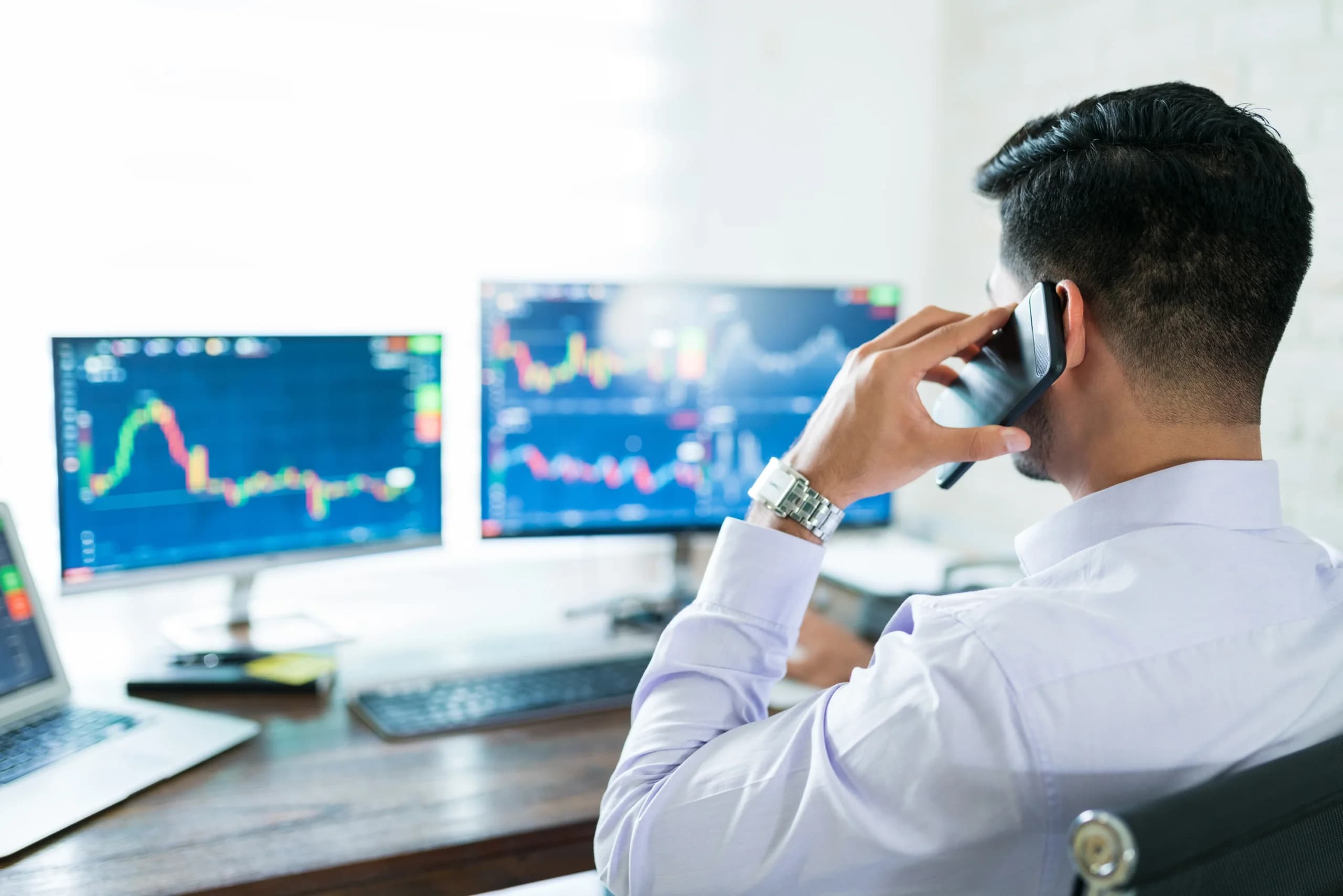 Ilustrasi investor asing Ilustrasi investor asing