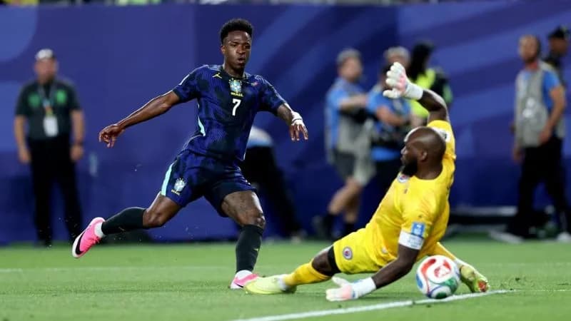 Vinicius Jr tampil menawan saat membawa Brasil mengalahkan Haiti di Piala Dunia 2026. Vinicius Jr tampil menawan saat membawa Brasil mengalahkan Haiti di Piala Dunia 2026.