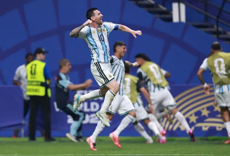 Pemain timnas Argentina dalam pertandingan melawan Timnas Mesir dalam Piala Dunia 2026. Pemain timnas Argentina dalam pertandingan melawan Timnas Mesir dalam Piala Dunia 2026.