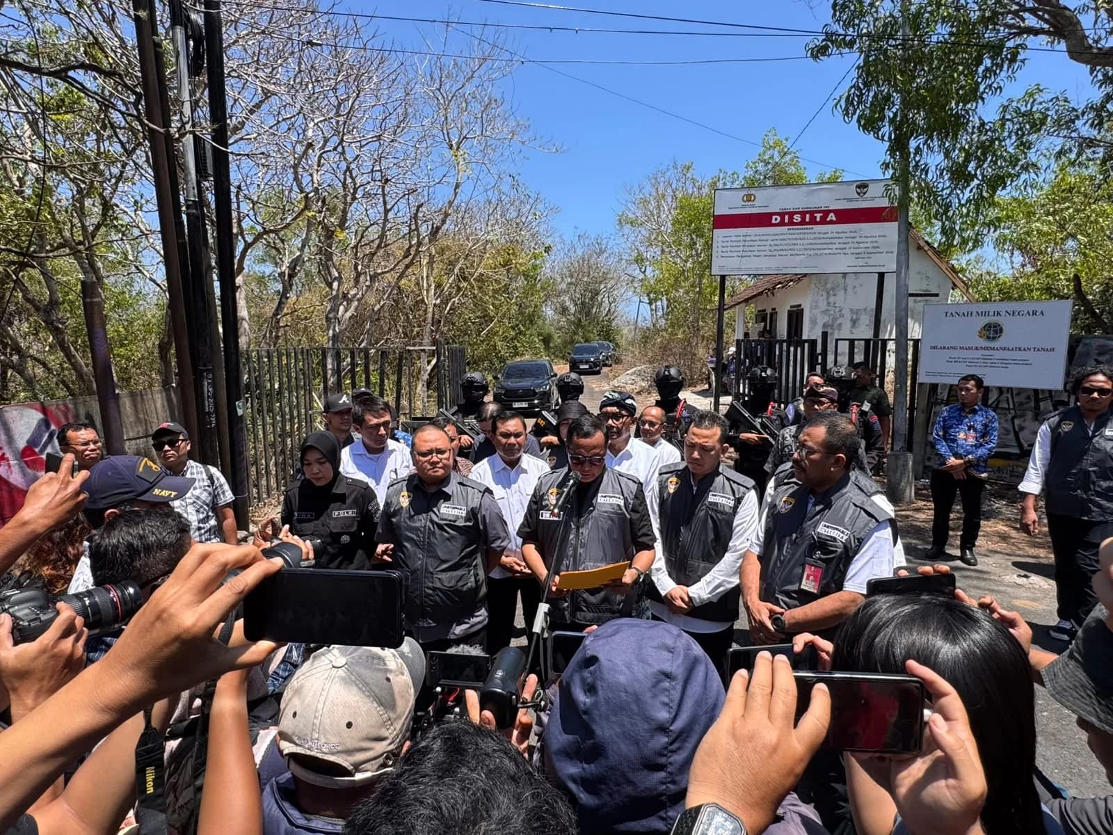 Kortastipidkor Polri menyelidiki dugaan korupsi penguasaan lahan milik negara oleh PT MSD di Bali Kortastipidkor Polri menyelidiki dugaan korupsi penguasaan lahan milik negara oleh PT MSD di Bali