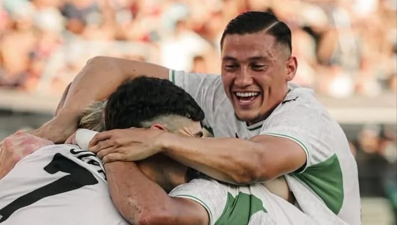 Bek Timnas Indonesia sekaligus Bek Sassuolo, Jay Idzes. Bek Timnas Indonesia sekaligus Bek Sassuolo, Jay Idzes.