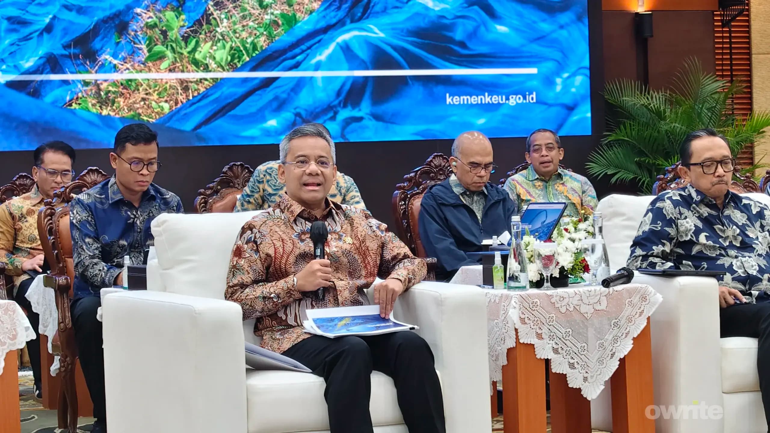 Menteri Keuangan Suahasil Nazara dalam konferensi pers APBN KiTA (Sumber: Owrite/Anisa Aulia) Menteri Keuangan Suahasil Nazara dalam konferensi pers APBN KiTA (Sumber: Owrite/Anisa Aulia)