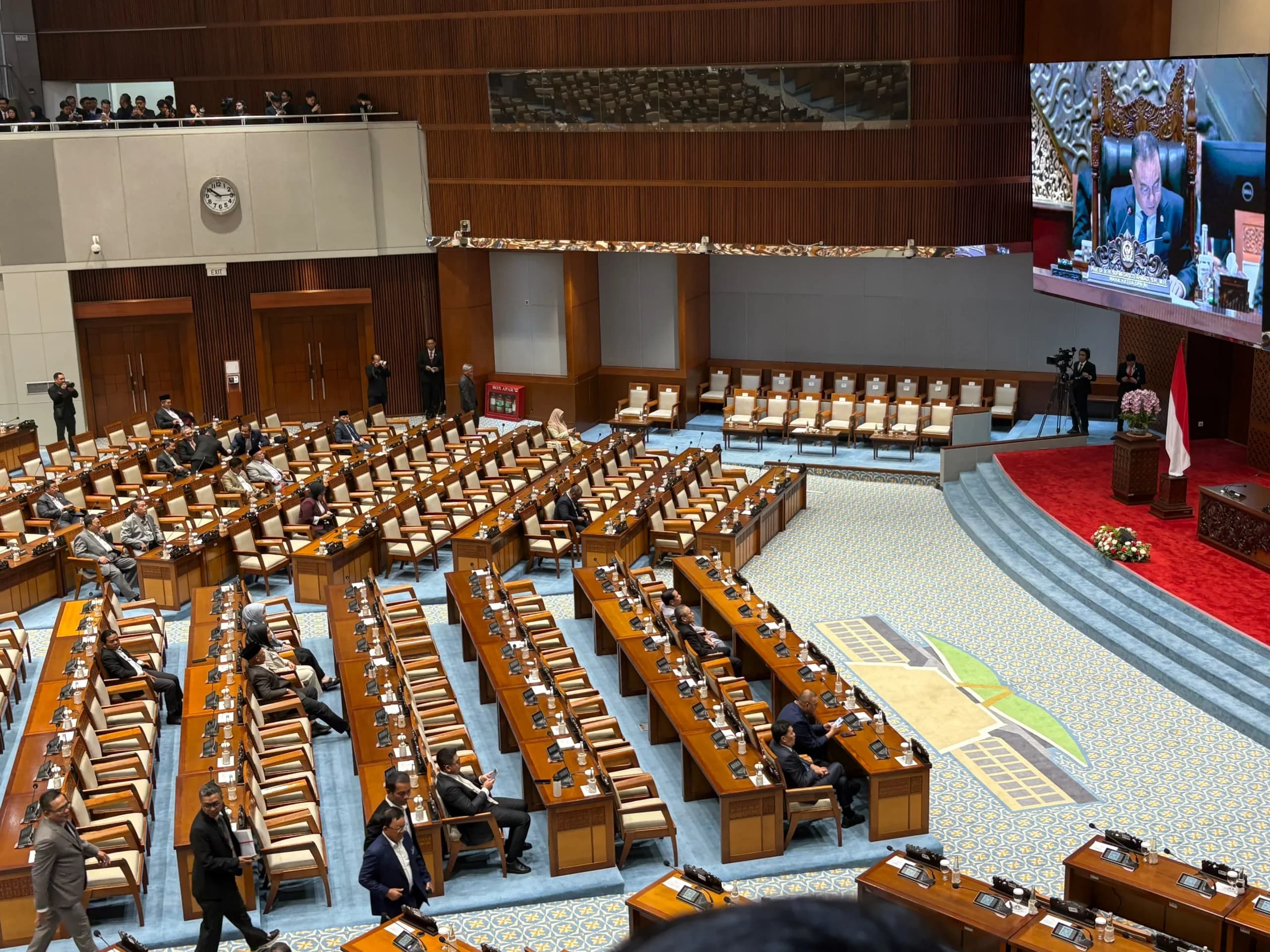 Rapat paripurna DPR RI Rapat paripurna DPR RI