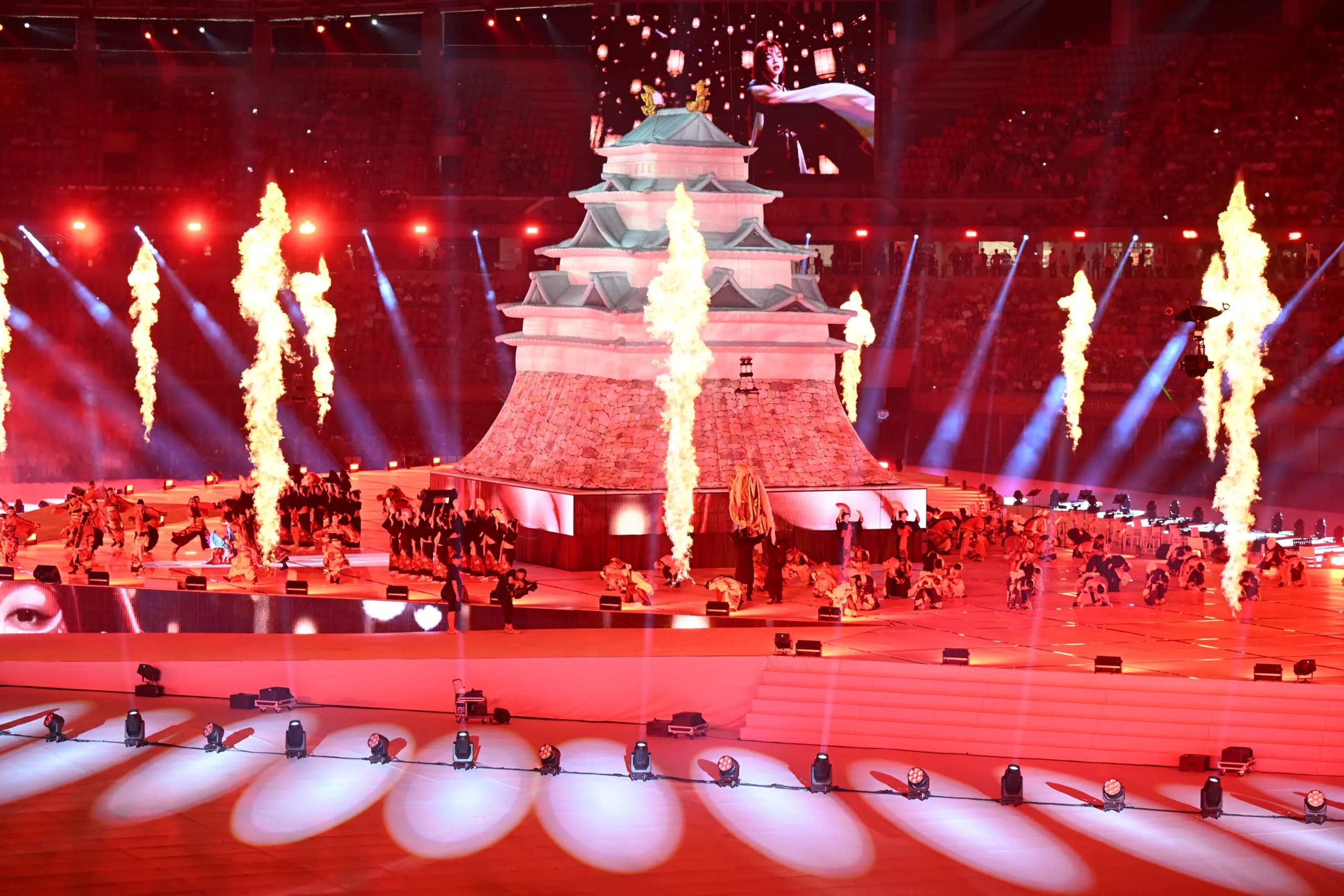 Para penari tampil dalam pembukaan Asian Games 2026 di Stadion Paloma Mizuho, Nagoya, Aichi, Jepang, Sabtu (19/9/2026). Para penari tampil dalam pembukaan Asian Games 2026 di Stadion Paloma Mizuho, Nagoya, Aichi, Jepang, Sabtu (19/9/2026).