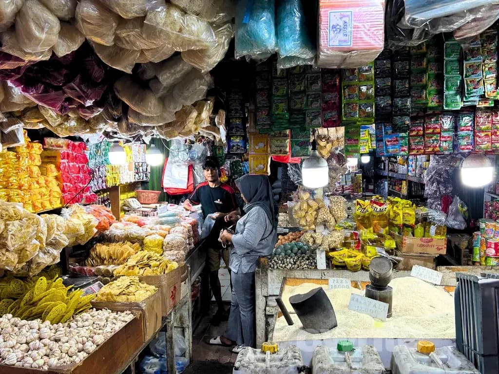 Kondisi Pasar Ciputat, Tangerang Selatan, 16 September 2026. Kondisi Pasar Ciputat, Tangerang Selatan, 16 September 2026.