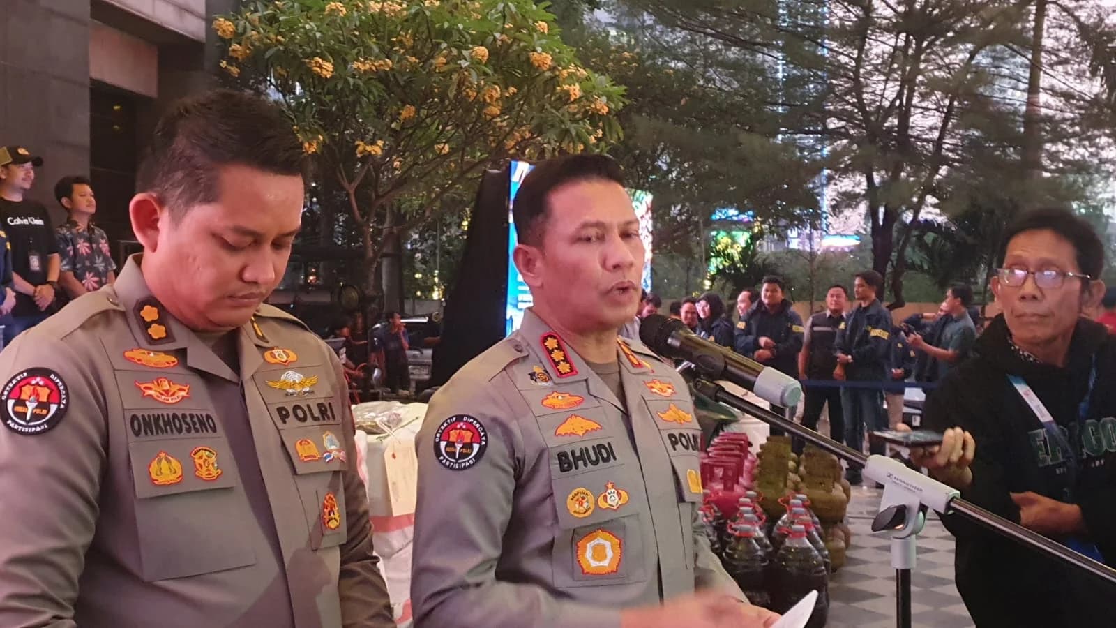 Kabid Humas Polda Metro Jaya Kombes Budi Hermanto Kabid Humas Polda Metro Jaya Kombes Budi Hermanto