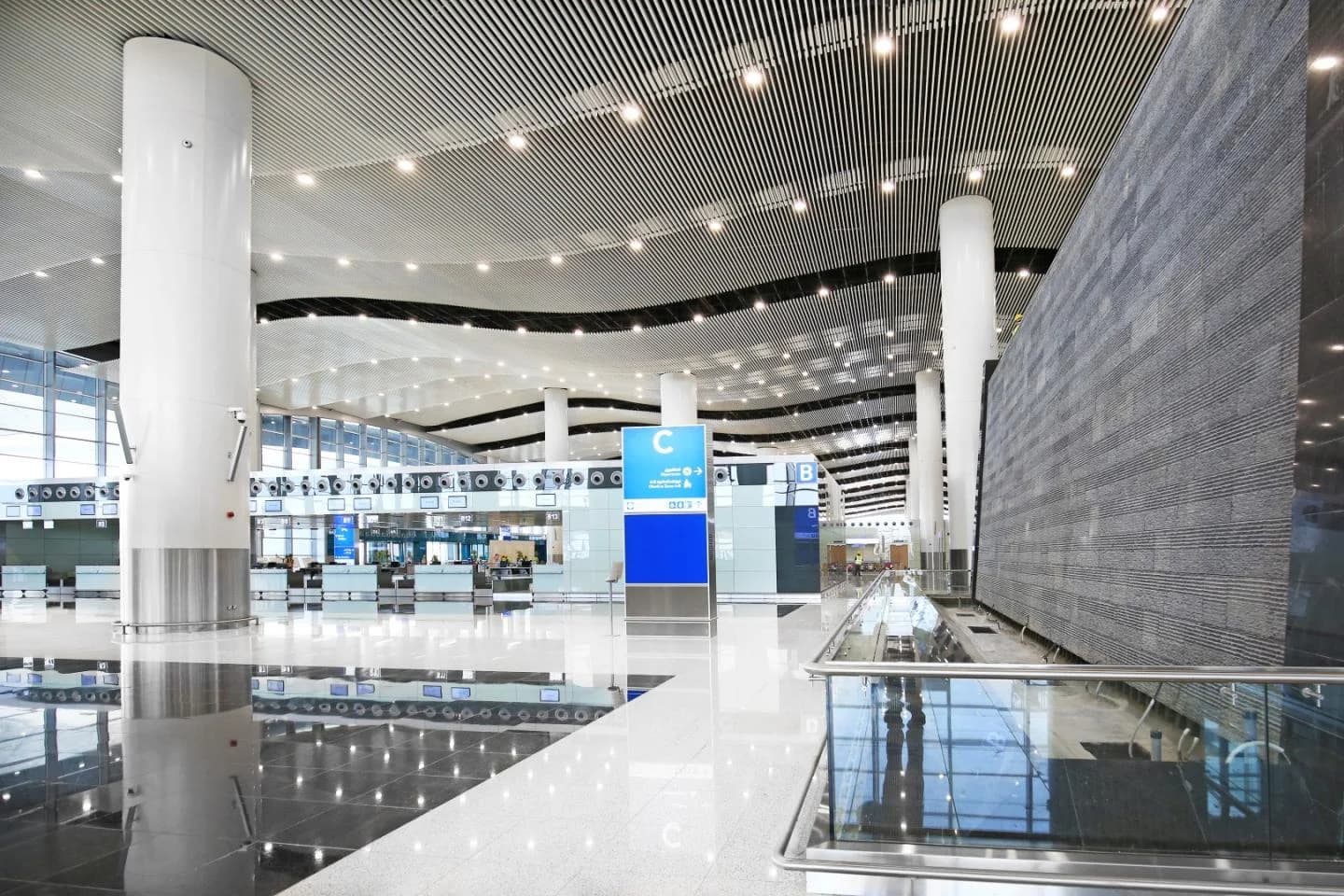 Terminal 5 Bandara Internasional King Khaled, Riyadh, Arab Saudi. Terminal 5 Bandara Internasional King Khaled, Riyadh, Arab Saudi.