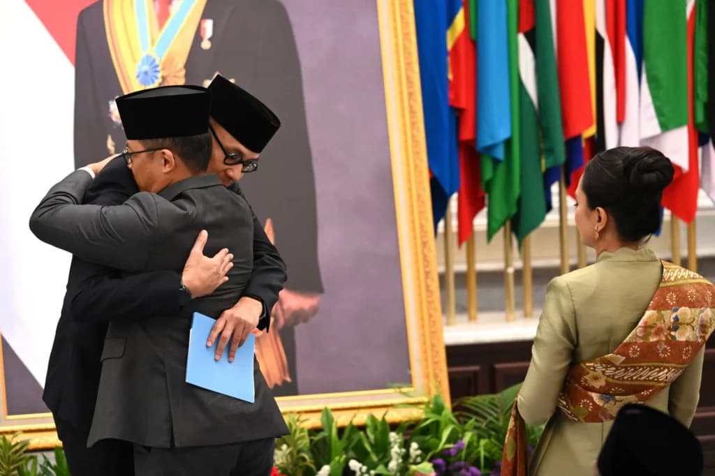 Prosesi Serah Terima Jabatan Menlu Tata. (Sumber: Kemlu RI) Prosesi Serah Terima Jabatan Menlu Tata. (Sumber: Kemlu RI)
