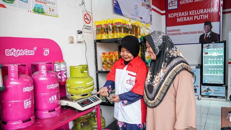 Pertamina Patra Niaga Salurkan LPG 3 Kg ke 958 Koperasi Desa Merah Putih Pertamina Patra Niaga Salurkan LPG 3 Kg ke 958 Koperasi Desa Merah Putih