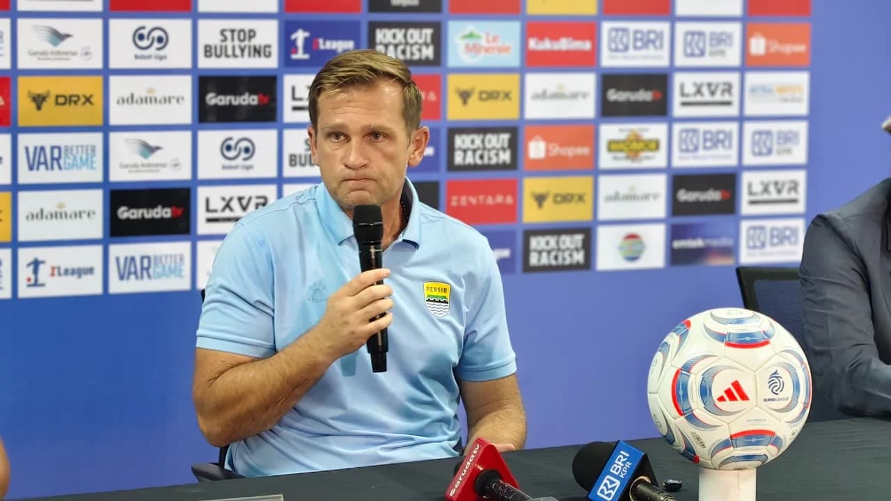 Pelatih Persib Bandung, Igor Tolic Pelatih Persib Bandung, Igor Tolic