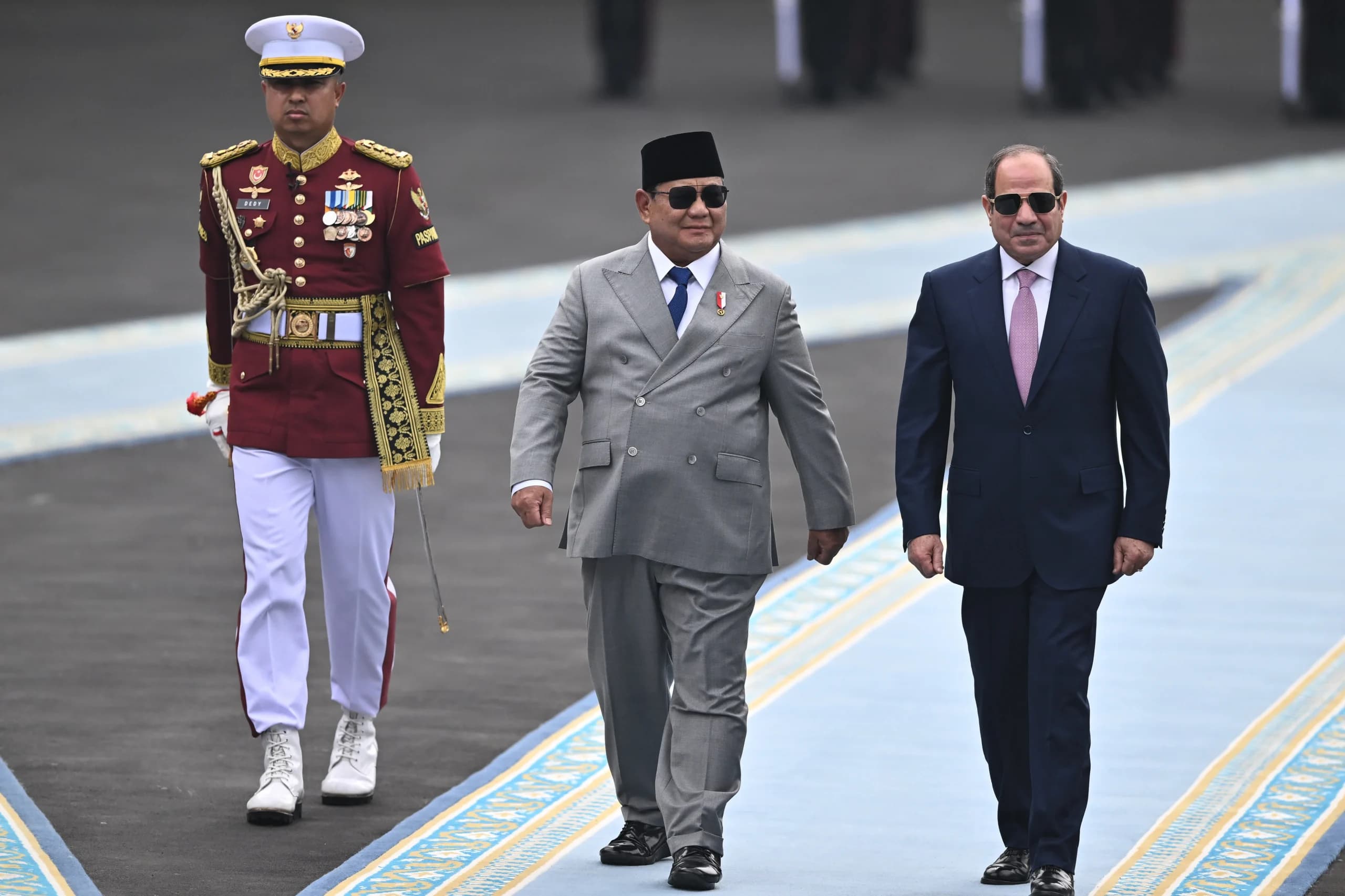 Presiden Prabowo Subianto menerima kunjungan Presiden Mesir Abdel Fattah el-Sisi untuk melakukan bilateral, penandatanganan nota kesepahaman terkait visa, kerja sama statistik, perikanan, dan rencana peningkatan hubungan kerja sama strategis Indonesia dan Mesir. (Sumber: Antara Foto/Bayu Pratama S/sgd/nym) Presiden Prabowo Subianto menerima kunjungan Presiden Mesir Abdel Fattah el-Sisi untuk melakukan bilateral, penandatanganan nota kesepahaman terkait visa, kerja sama statistik, perikanan, dan rencana peningkatan hubungan kerja sama strategis Indonesia dan Mesir. (Sumber: Antara Foto/Bayu Pratama S/sgd/nym)