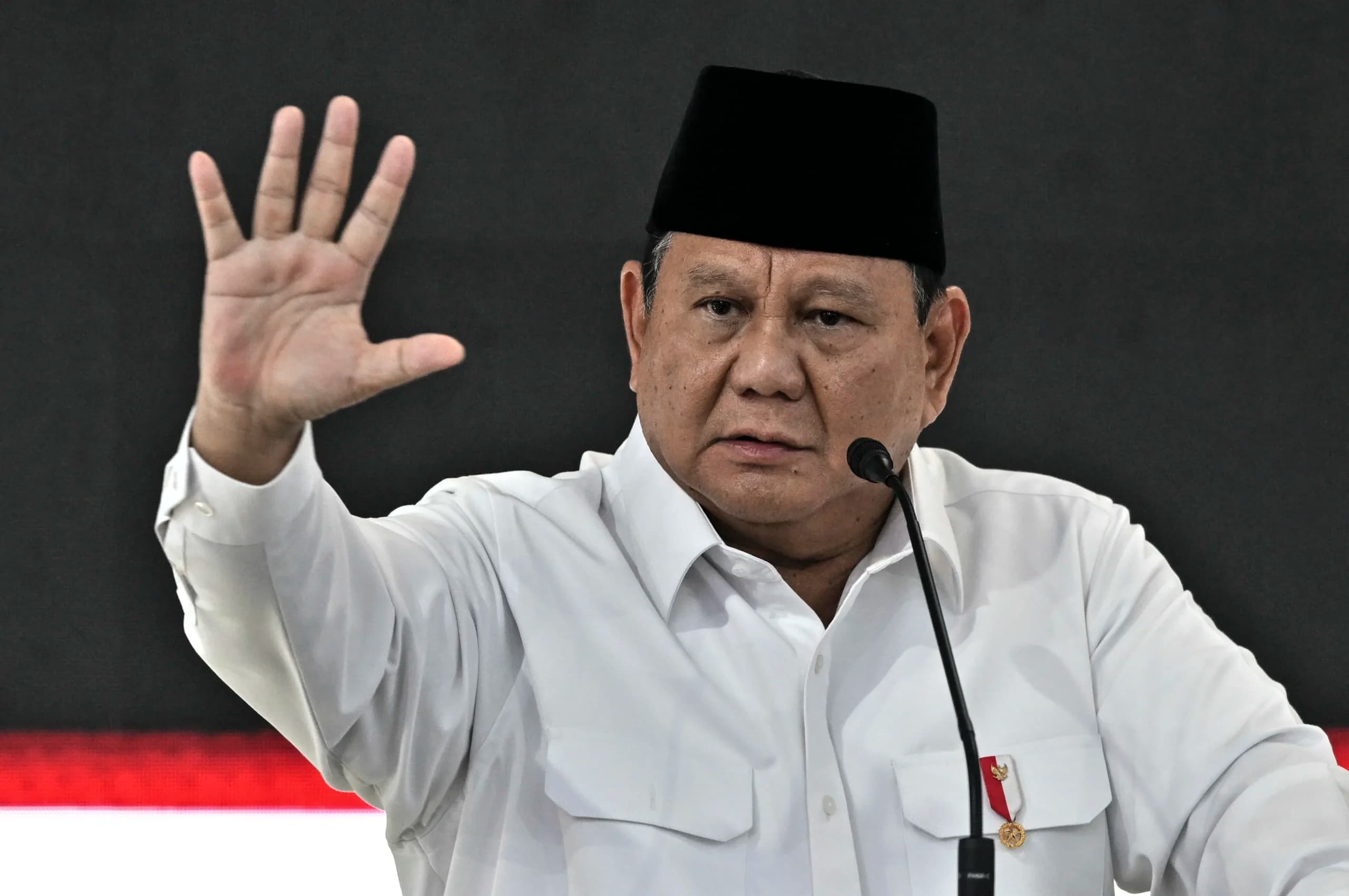 Presiden Prabowo Subianto memimpin Sidang Kabinet Paripurna di Istana Kepresidenan, Jakarta Presiden Prabowo Subianto memimpin Sidang Kabinet Paripurna di Istana Kepresidenan, Jakarta