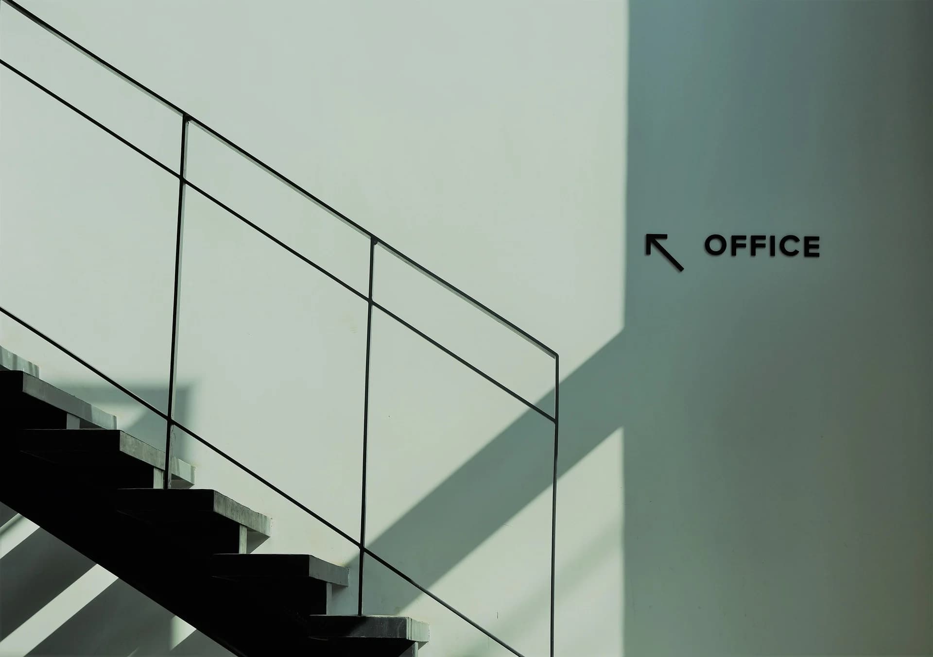 Ilustrasi tangga kantor. Ilustrasi tangga kantor.