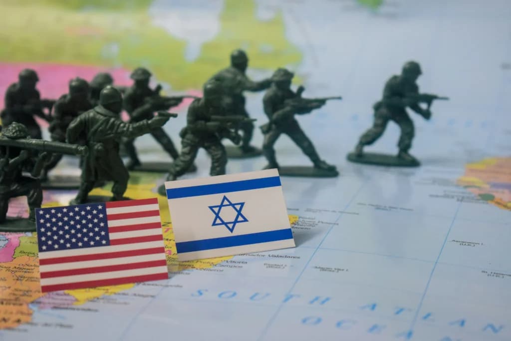 Ilustrasi pasukan Israel dan AS bersiap menyerang Iran. (Sumber: Unsplash/Saifee Art) Ilustrasi pasukan Israel dan AS bersiap menyerang Iran. (Sumber: Unsplash/Saifee Art)