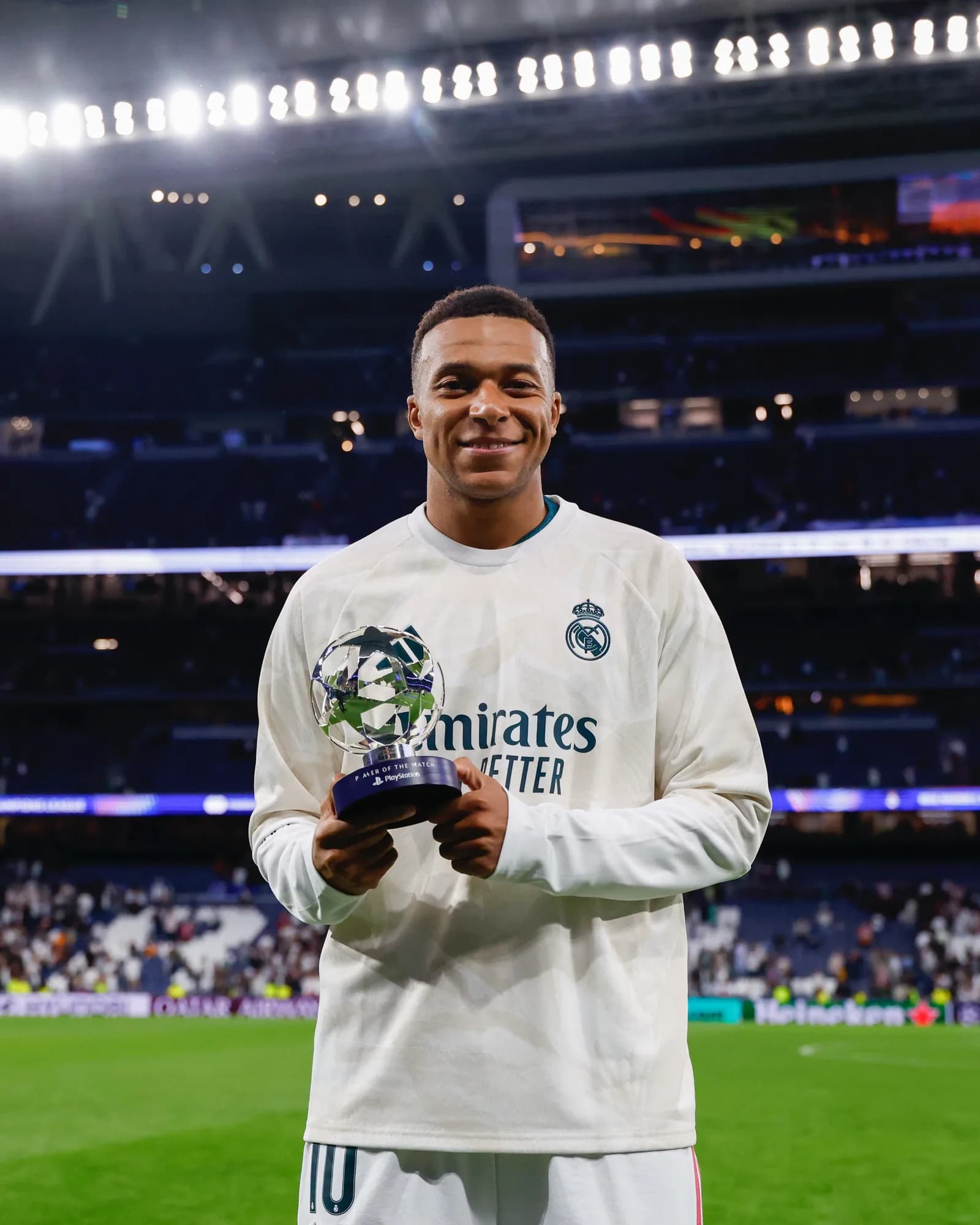 Meme Diktator Berujung Petaka: Mbappe Dikecam Publik China dan Ditinggal Sponsor Meme Diktator Berujung Petaka: Mbappe Dikecam Publik China dan Ditinggal Sponsor