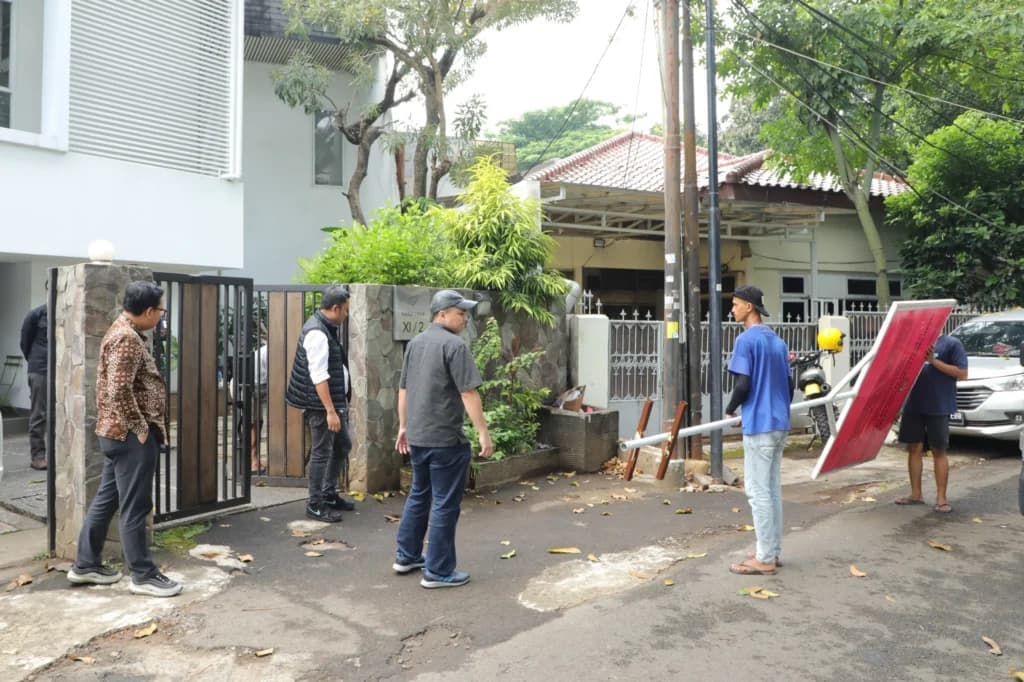 Harta Pengusaha Riza Chalid Disita Kejagung Harta Pengusaha Riza Chalid Disita Kejagung