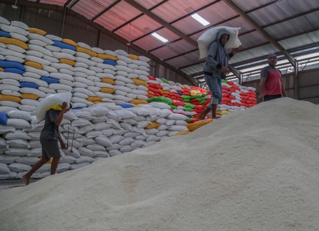 Stok beras nasional akhir tahun Stok beras nasional akhir tahun