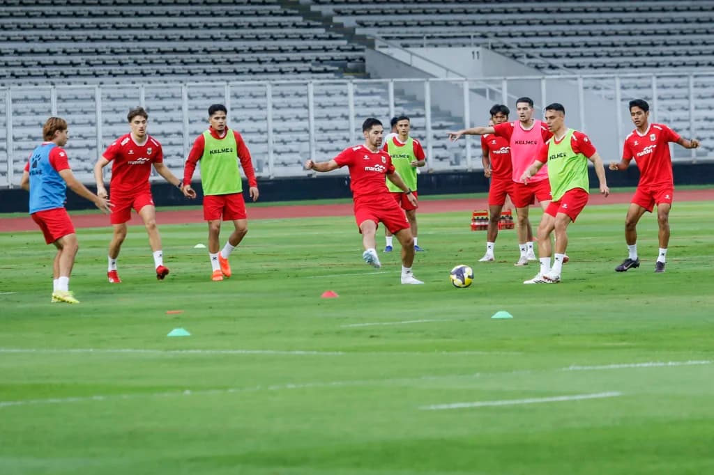 Sejumlah pesepak bola Timnas Indonesia mengikuti latihan jelang laga FIFA Series di Stadion Madya, Senayan, Jakarta, Kamis (26/3/2026). Latihan tersebut sebagai persiapan jelang melawan Timnas St Kitts and Nevis pada FIFA Series yang berlangsung Jumat (27/3) di Stadion Utama Gelora Bung Karno. Sejumlah pesepak bola Timnas Indonesia mengikuti latihan jelang laga FIFA Series di Stadion Madya, Senayan, Jakarta, Kamis (26/3/2026). Latihan tersebut sebagai persiapan jelang melawan Timnas St Kitts and Nevis pada FIFA Series yang berlangsung Jumat (27/3) di Stadion Utama Gelora Bung Karno.