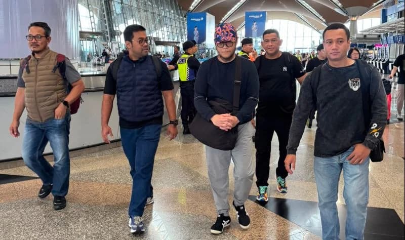 Bendahara Gembong Narkoba Freddy Pratama ditangkap Bareskrim. Bendahara Gembong Narkoba Freddy Pratama ditangkap Bareskrim.