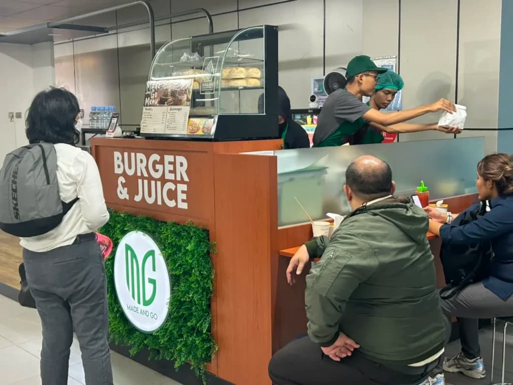 Made and GO (Burger and Juice) (Sumber: owrite/ Ossid Duha Jussas Salma) Made and GO (Burger and Juice) (Sumber: owrite/ Ossid Duha Jussas Salma)