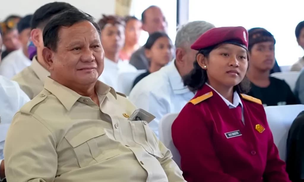 Presiden Prabowo Subianto melakukan peninjauan di Sekolah Rakyat Menengah Pertama (SRMP). (Sumber: Istimewa) Presiden Prabowo Subianto melakukan peninjauan di Sekolah Rakyat Menengah Pertama (SRMP). (Sumber: Istimewa)