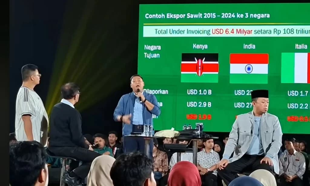 Tiga Menteri Prabowo saat diskusi di UGM. (Sumber: Ig @jogjastudent) Tiga Menteri Prabowo saat diskusi di UGM. (Sumber: Ig @jogjastudent)