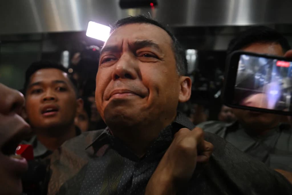 Wakil Menteri Imigrasi dan Pemasyarakatan Silmy Karim (tengah) tiba untuk menjalani pemeriksaan di Gedung Merah Putih KPK, Jakarta, Rabu (3/6/2026). Wakil Menteri Imigrasi dan Pemasyarakatan Silmy Karim (tengah) tiba untuk menjalani pemeriksaan di Gedung Merah Putih KPK, Jakarta, Rabu (3/6/2026).