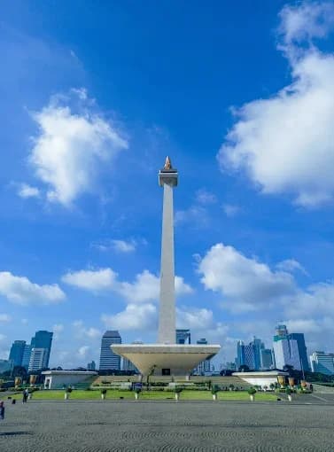 Monumen Nasional (Sumber: TikTok Andini Apriliani) Monumen Nasional (Sumber: TikTok Andini Apriliani)