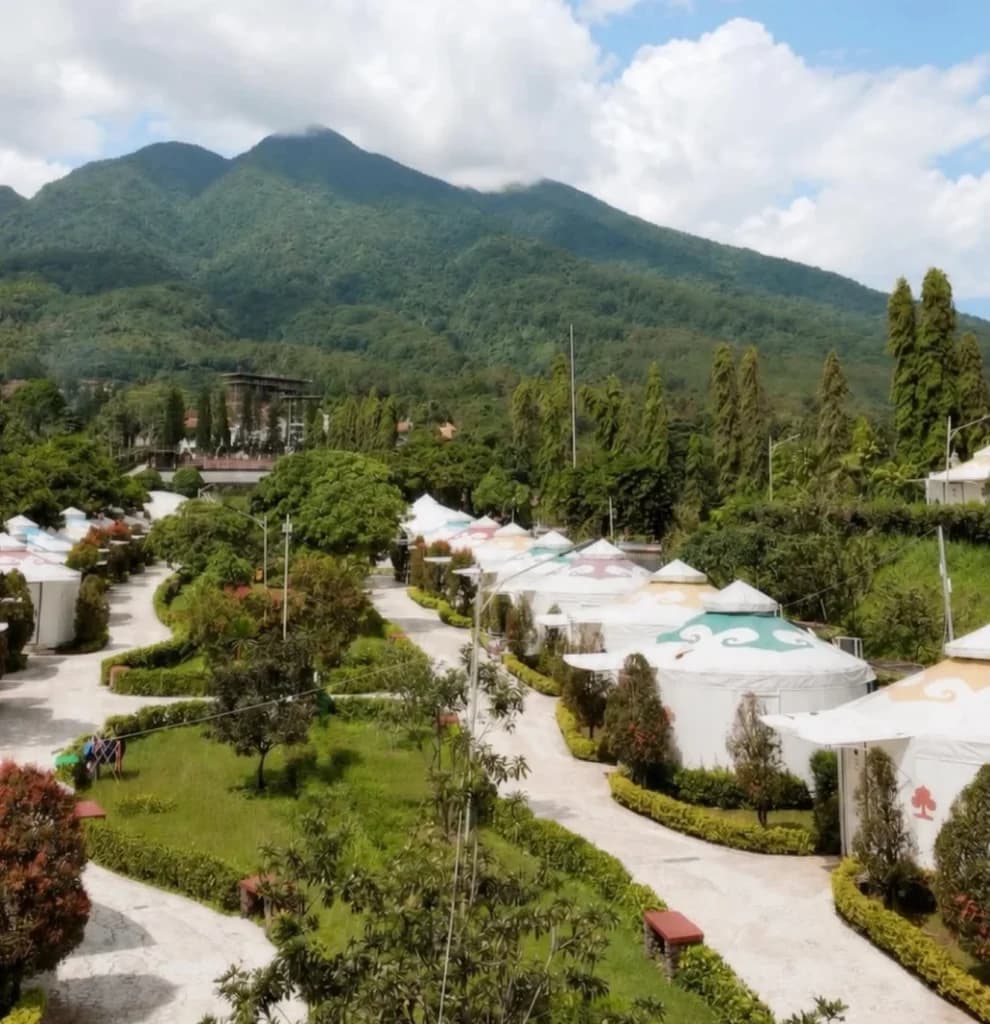 Tujuh Rekomendasi Glamping di Bogor, Cocok untuk Healing dan Liburan Keluarga Tujuh Rekomendasi Glamping di Bogor, Cocok untuk Healing dan Liburan Keluarga