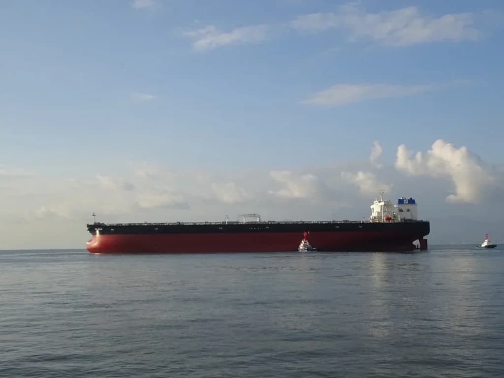 Kapal Pertamina Pride yang melintasi selat Hormuz. (Sumber: Dok. Pertamina International Shipping) Kapal Pertamina Pride yang melintasi selat Hormuz. (Sumber: Dok. Pertamina International Shipping)