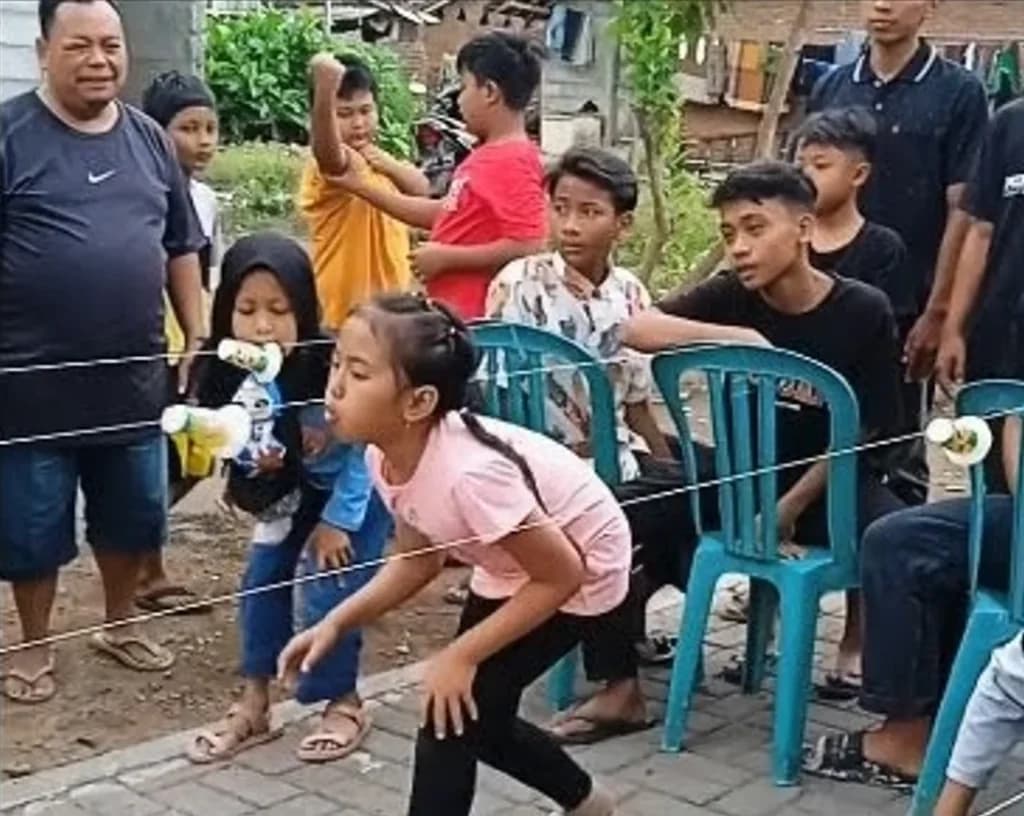 Tujuh Rekomendasi Lomba 17 Agustusan Seru dan Anti Mainstream, Dijamin Bikin Pecah Suasana! Tujuh Rekomendasi Lomba 17 Agustusan Seru dan Anti Mainstream, Dijamin Bikin Pecah Suasana!
