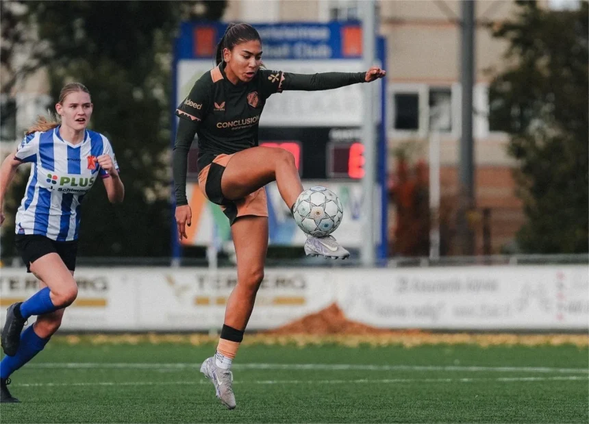 Claudia Scheunemann jalani debut bersama FC Utrecht