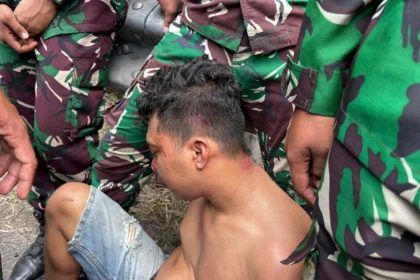 Pria yang diringkus prajurit TNI di ruas Tol Kebon Jeruk KM 5, Jakarta Barat