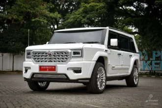 Maung MV3 Garuda Limousine, PT Pindad