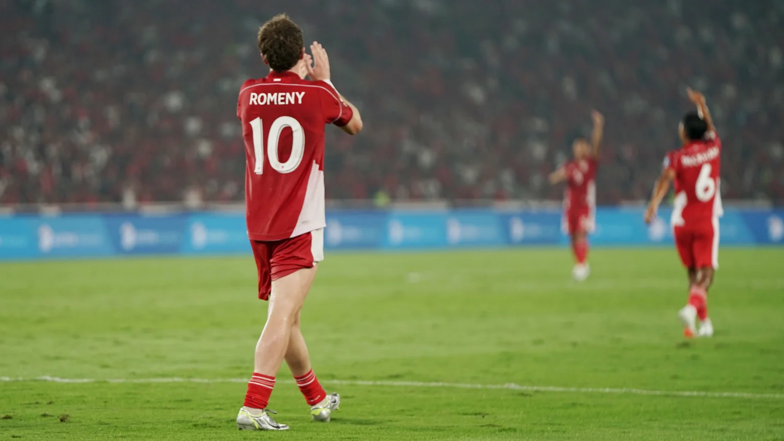 Penyerang Timnas Indonesia, Ole Romeny saat bermain melawan China