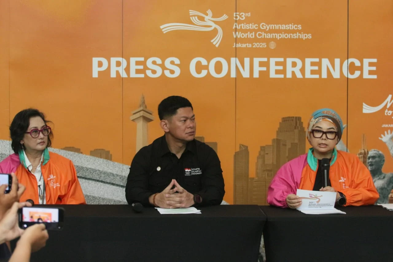 Ketua Umum Pengurus Besar Persatuan Senam Indonesia, Ita Yuliati Irawan, saat konferensi pers