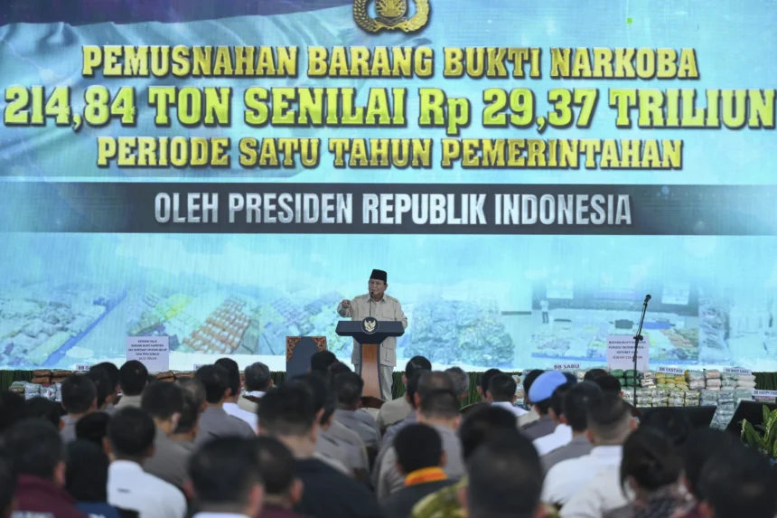 Presiden Prabowo Subianto memberikan arahan