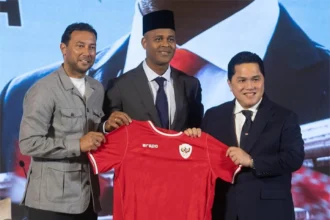 Patrick Kluivert saat diperkenalkan oleh PSSI