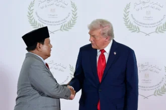 Presiden Republik Indonesia, Prabowo Subianto, mendapatkan pujian langsung dari Presiden Amerika Serikat, Donald Trump