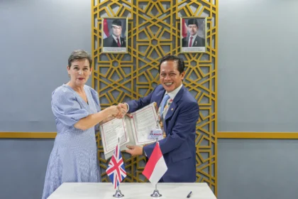 Kementerian Lingkungan Hidup dan Department for Environment, Food & Rural Affairs (DEFRA) Kerajaan Inggris Raya dan Irlandia Utara resmi menandatangani Memorandum of Understanding (MoU)