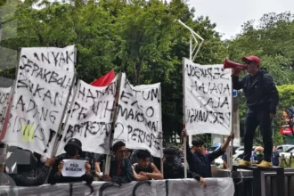 Ultras Garuda Grebek GBK Arena Minta Revolusi Total PSSI
