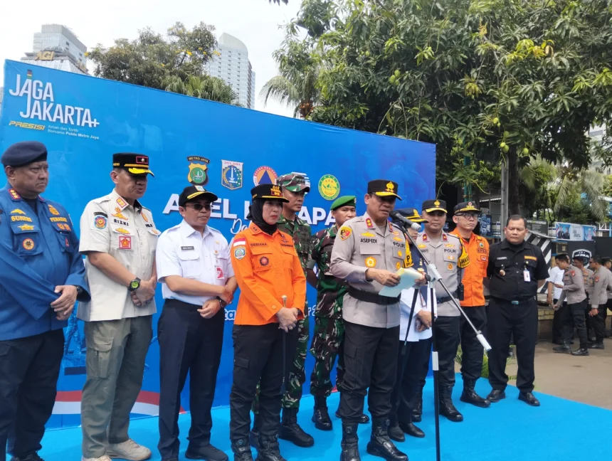 Apel Kesiapan tanggap darurat bencana di lapangan Polda Metro Jaya