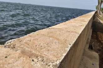 Tanggul Pantai Mutiara