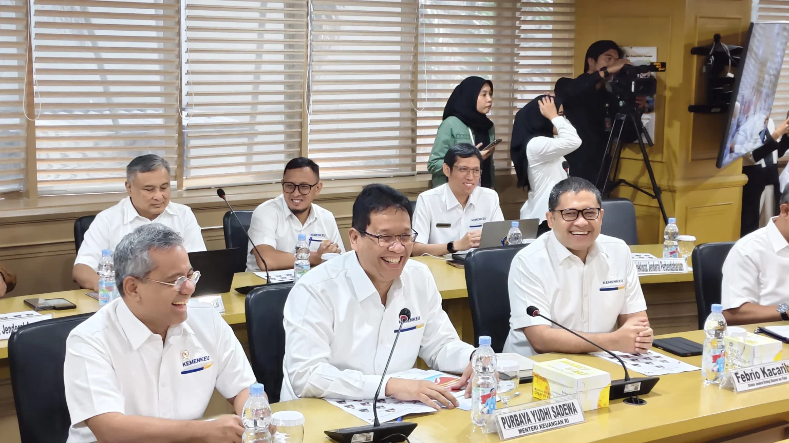 Menteri Keuangan Purbaya Yudhi Sadewa saat menghadiri Rapat Kerja dengan Komite IV DPD RI