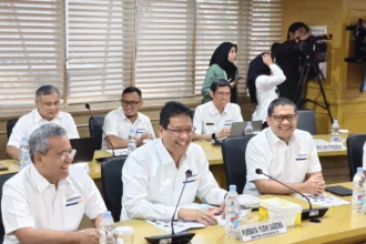 Menteri Keuangan Purbaya Yudhi Sadewa saat menghadiri Rapat Kerja dengan Komite IV DPD RI