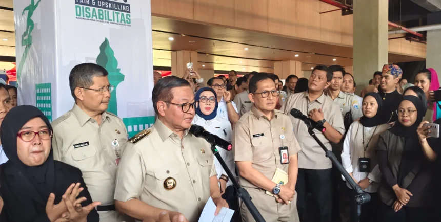 Gubernur DKI Jakarta, Pramono Anung saat memberikan keterangan pers